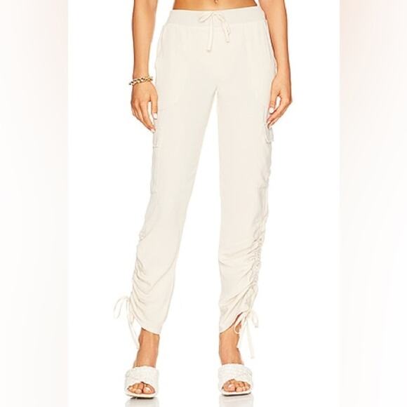 superdown Pants - Revolve Superdown Natasa Ruched Cargo Pant Cream Streetwear Gorpcore - Small